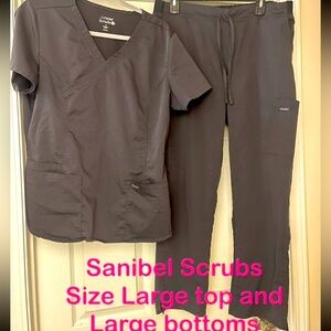 EUC Sanibel gray scrub set